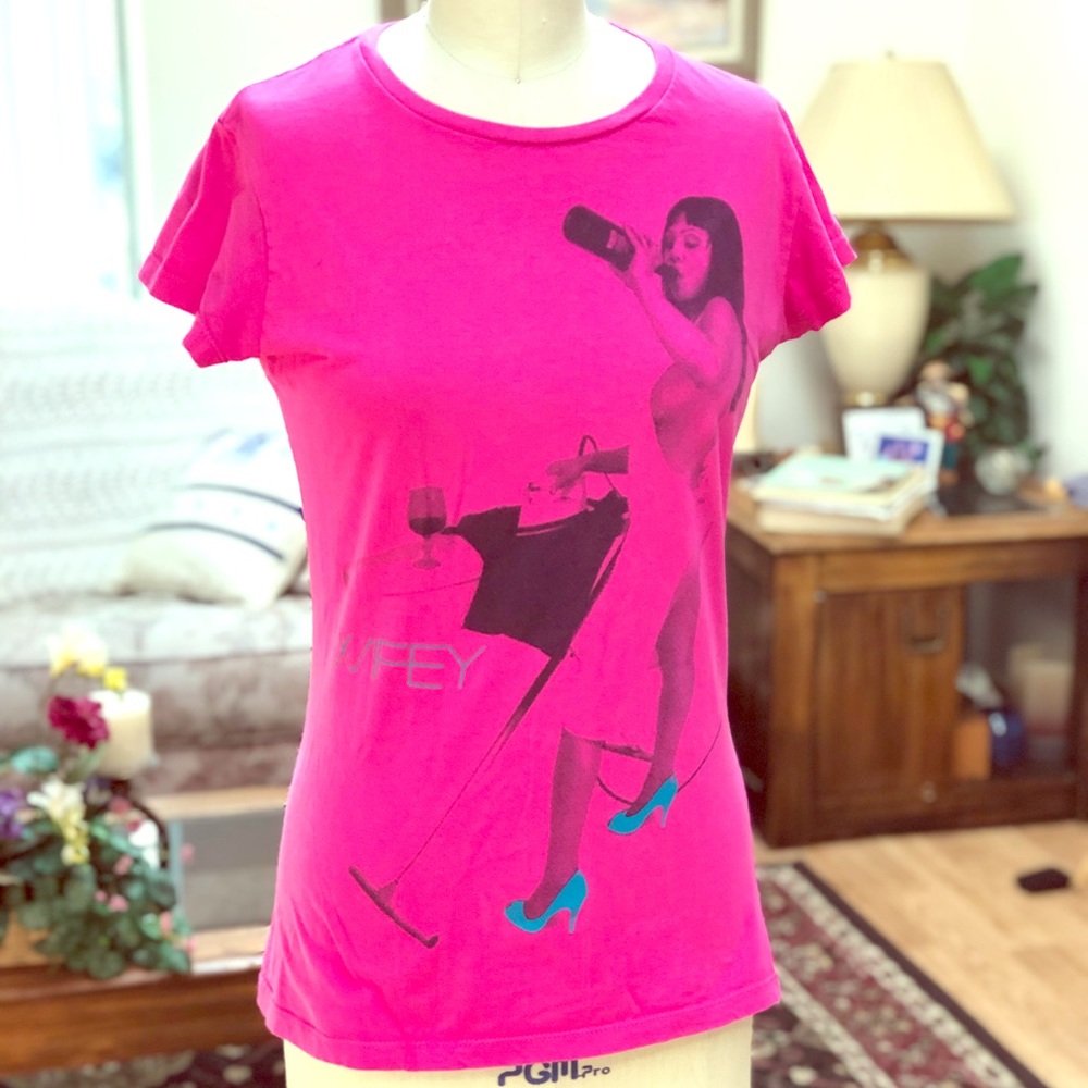 ❗️5/25❗️Fun “wifey” tee